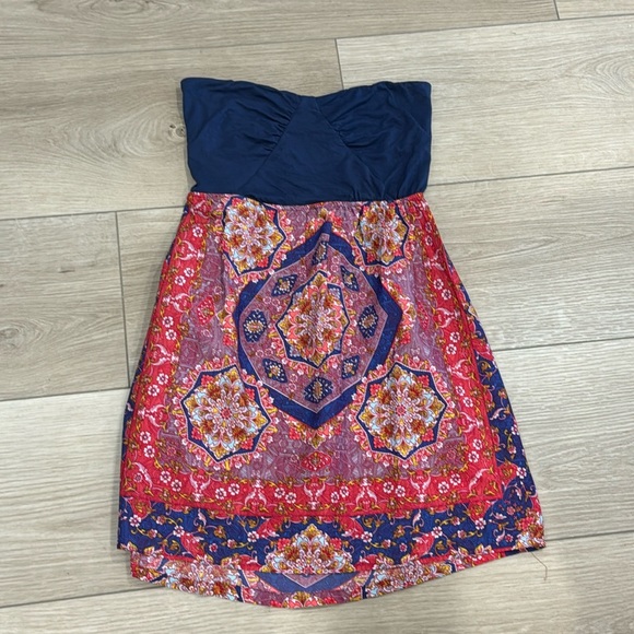 Roxy Women’s TubeTop Blue And Red Colorful Bohemian Mini Dress Size Small - Picture 1 of 4
